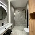 Ukiel Park * Όλστυν